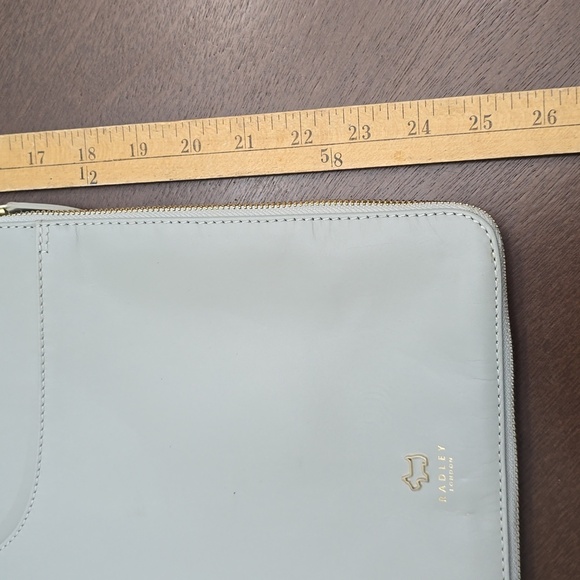 RADLEY London Crossbody Purse Gray Taupe Leather Zipper Pockets - Picture 8 of 10